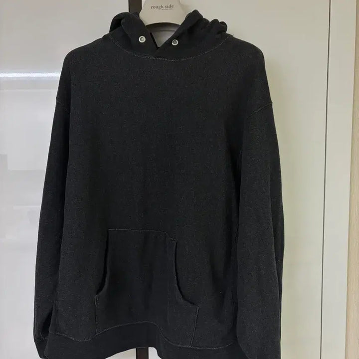 [BUNJANG] Kakish Header Stock Hoodie Black / 카키스 헤더 스탁 스톡 후디 블랙