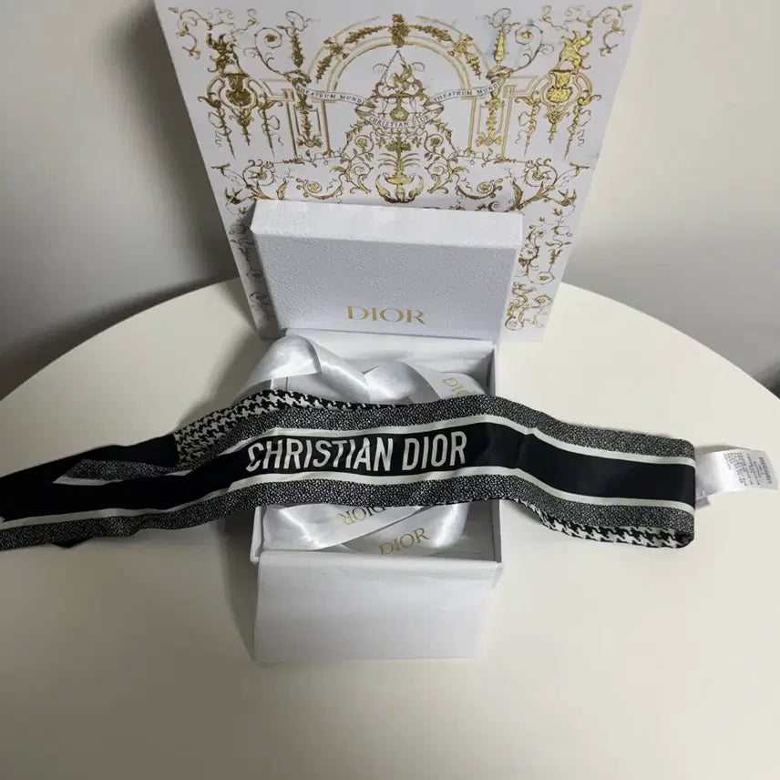 [BUNJANG] Dior Montaigne Mitza Scarf / [S+] 디올 몽테인 미차 스카프 (방도)