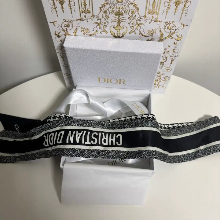 [BUNJANG] Dior Montaigne Mitza Scarf / [S+] 디올 몽테인 미차 스카프 (방도)