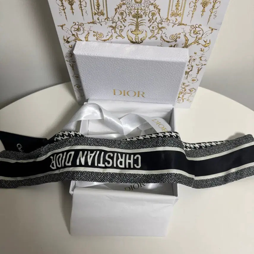 [BUNJANG] Dior Montaigne Mitza Scarf / [S+] 디올 몽테인 미차 스카프 (방도)