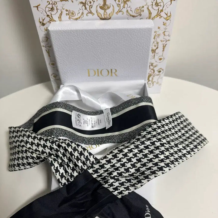 [BUNJANG] Dior Montaigne Mitza Scarf / [S+] 디올 몽테인 미차 스카프 (방도)