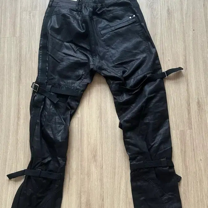 [BUNJANG] Archive Bondage Coating Pants / [M] 파아카이브 본디지 코팅 팬츠