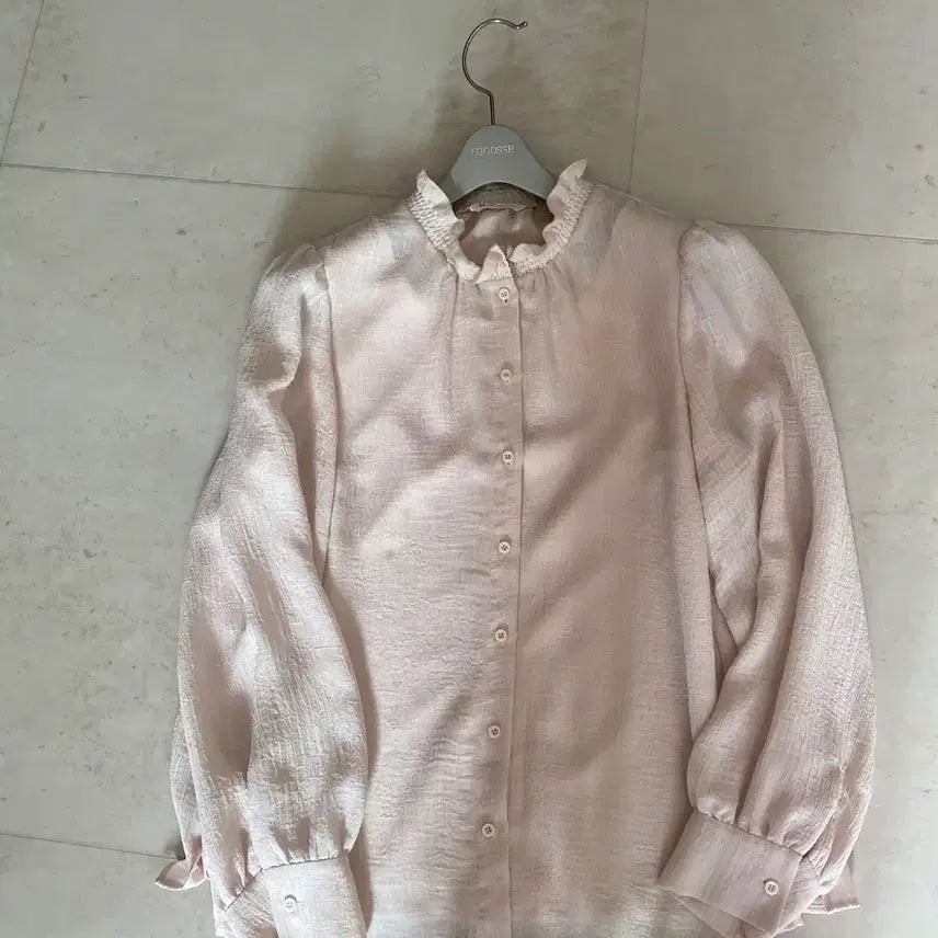 [BUNJANG] It MICHAA Spring Blouse / 잇미샤 봄 인기 블라우스.랑방.모조에스핀.레니본.샤틴.마인.타임.산드로