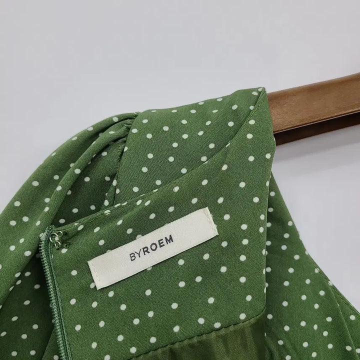 [SOLD OUT] 로엠 그린 땡땡이 셔링 원피스/M/앨리스/394