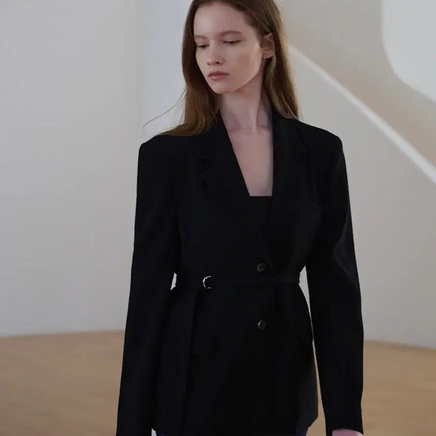 [BUNJANG] Hwa Martine Jet Black Jacket / 하와 마띠네 자켓 완전새상품