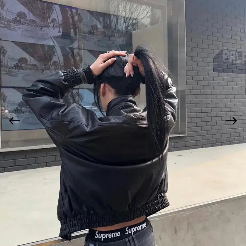 [BUNJANG] Inegii Embroidered Leather Bomber Jacket / Embroidered Leather Bomber Jacket 이네기