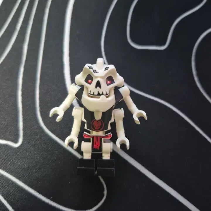 [BUNJANG] Lego Ninjago Samukai Action Figure / 레고 닌자고 사무카이(황금무기포함)