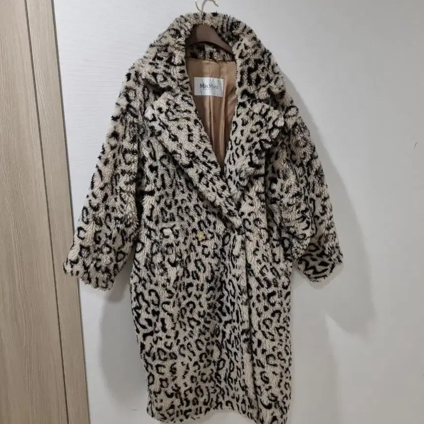 [BUNJANG] Max Mara Leopard Pattern Fur Coat / 막스마라 레오파드 패턴 퍼 코트