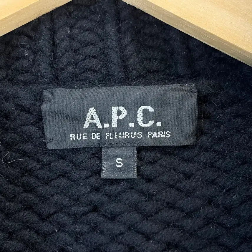[BUNJANG] A.P.C. Wool Angora High Neck Chunky Knit Cardigan (S) / A.P.C. 아페쎄 울 앙고라 하이넥 청키 니트 가디건 (S) 9.5