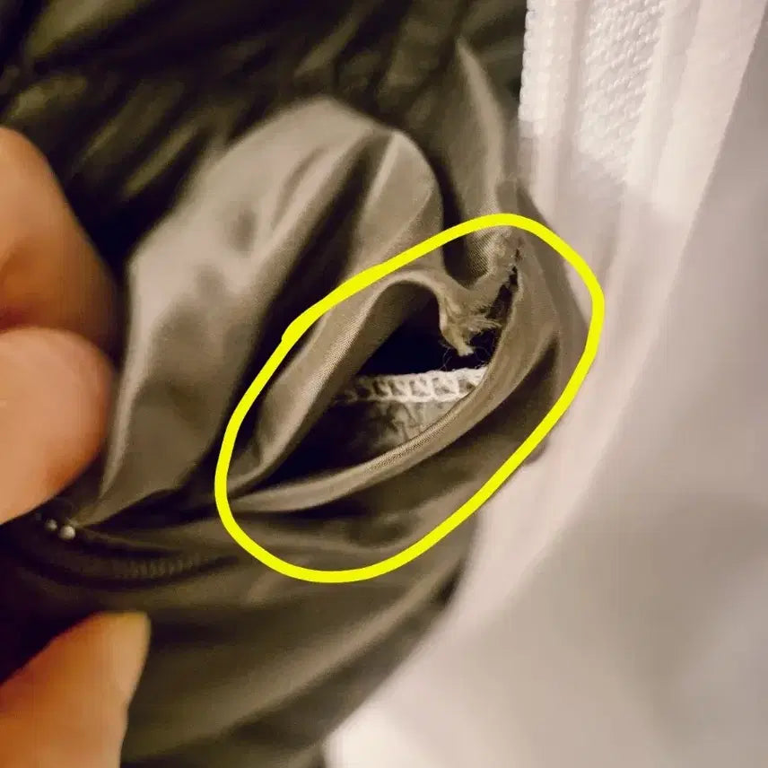 [BUNJANG] Moncler Bady Long Down Jacket / (정품)몽클레어 보에딕  롱 카키 다운 쟈켓 00(44~마른55)주말동안