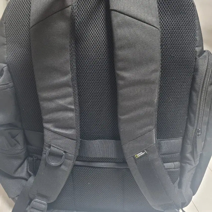 [BUNJANG] National Geographic Black Backpack / 내셔널지오그래픽 블랙 백팩 가방
