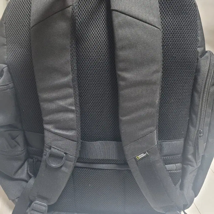 [BUNJANG] National Geographic Black Backpack / 내셔널지오그래픽 블랙 백팩 가방