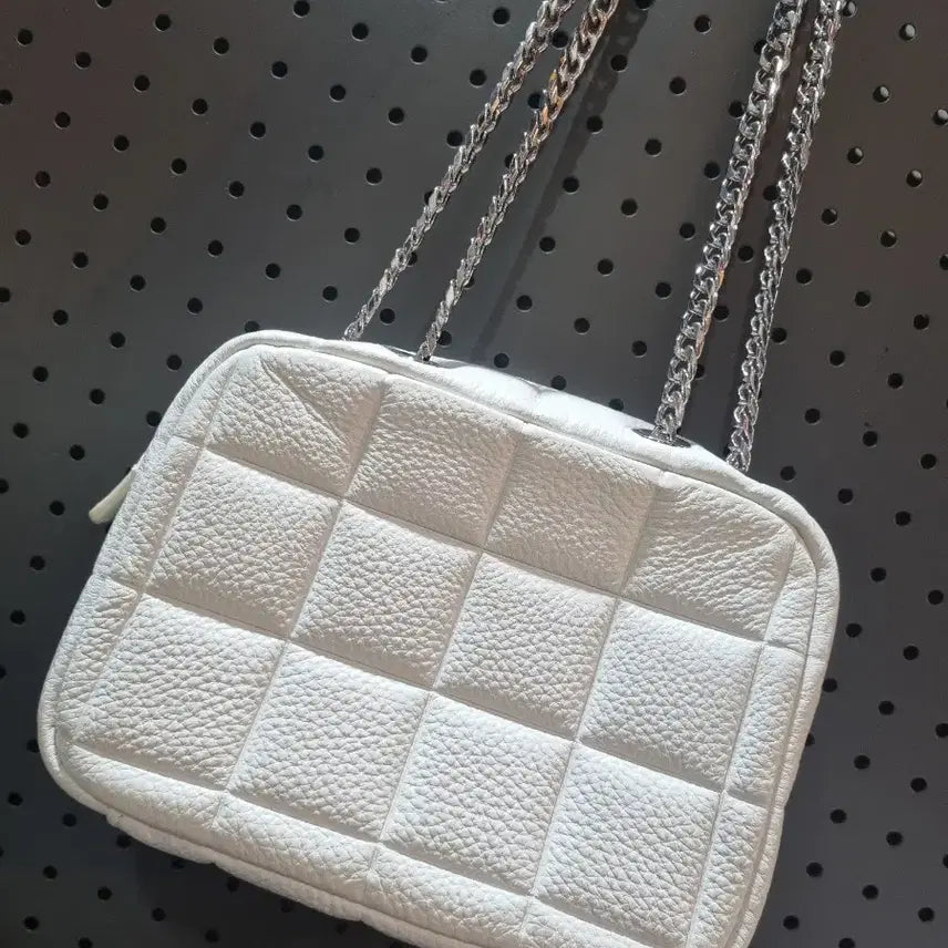 [BUNJANG] Lacoste Chain Crossbody Bag / 라코스테 체인 크로스백