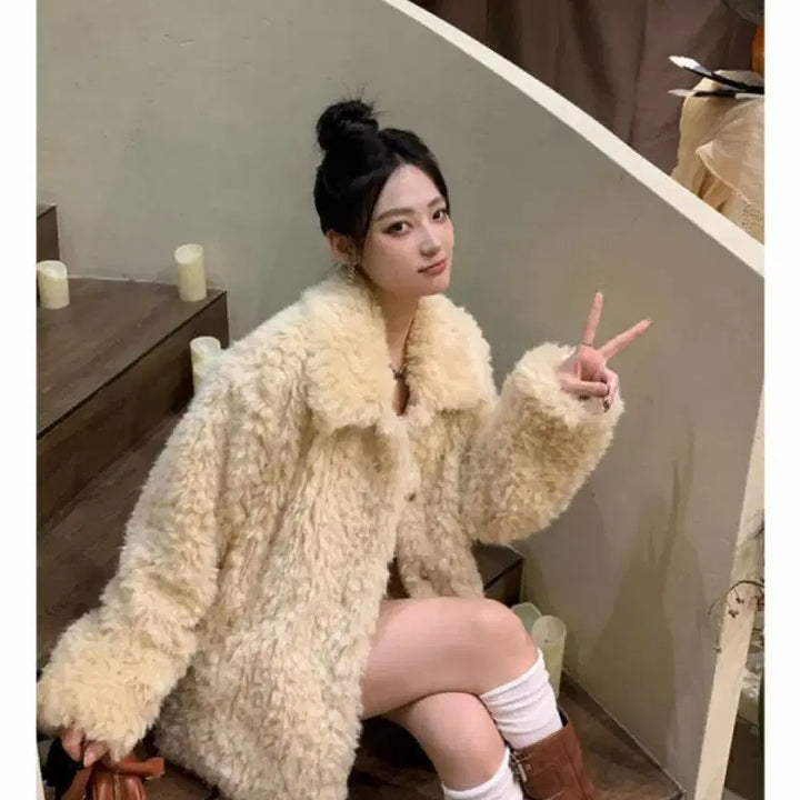 [BUNJANG] Fuzzy Ivory Half Coat / 새상품 뽀글이 자켓 퍼 자켓 하프코트