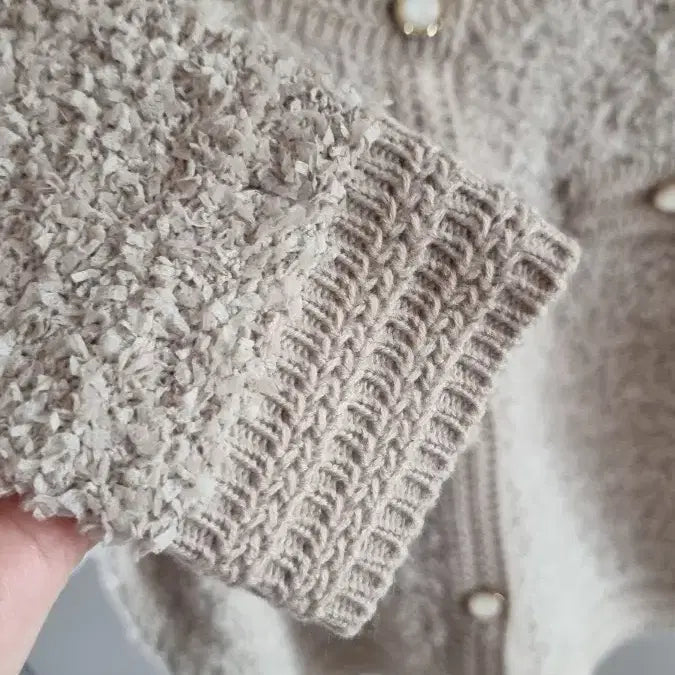 [BUNJANG] Beige Tweed Knit Cardigan / 베이지  트위드 니트 가디건 마른66까지