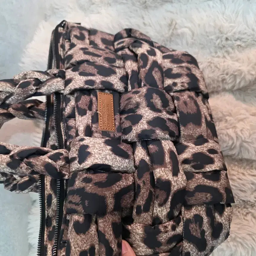 [BUNJANG] Benetton Leggero Padded Bag / 베네통 레제로 패딩백 거의새거