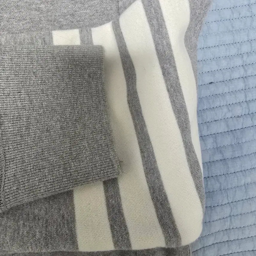 [BUNJANG] Thom Browne Gray Sweatshirt / (새상품급/25ss)톰브라운 그레이 맨투맨 2사이즈 급처분