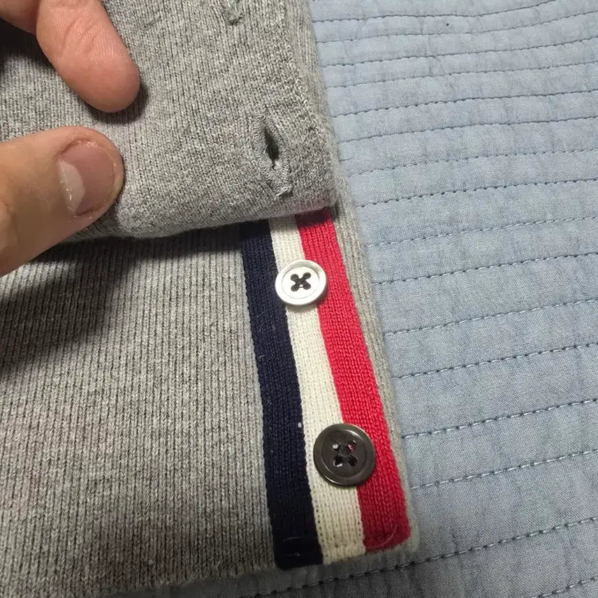 [BUNJANG] Thom Browne Gray Sweatshirt / (새상품급/25ss)톰브라운 그레이 맨투맨 2사이즈 급처분