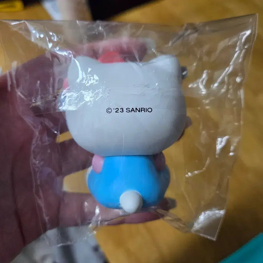 [BUNJANG] Sanrio Hello Kitty Apple Figure / [산리오] 헬로키티 K 사과 피규어 (2023년)