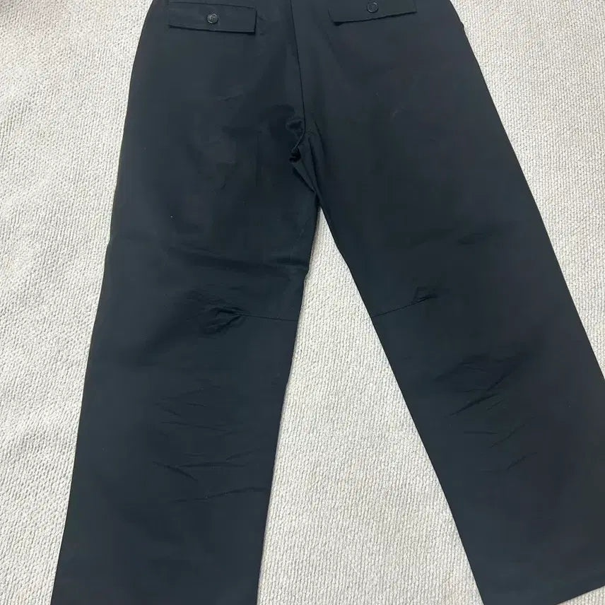 [BUNJANG] Fabreque O'clock One-Tuck Chino Pants Black / 파브레가 어클락 원턱 치노 팬츠 블랙 3사이즈