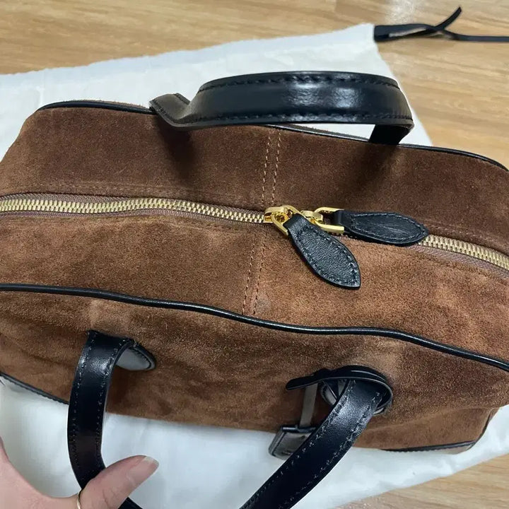 [SOLD OUT] 에르베 스웨이드 토트백