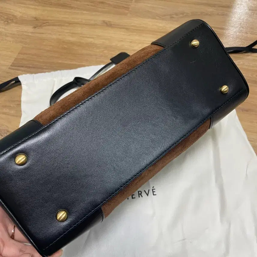 [SOLD OUT] 에르베 스웨이드 토트백