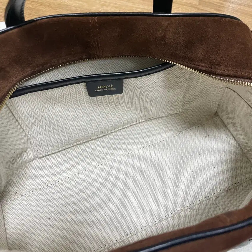[SOLD OUT] 에르베 스웨이드 토트백
