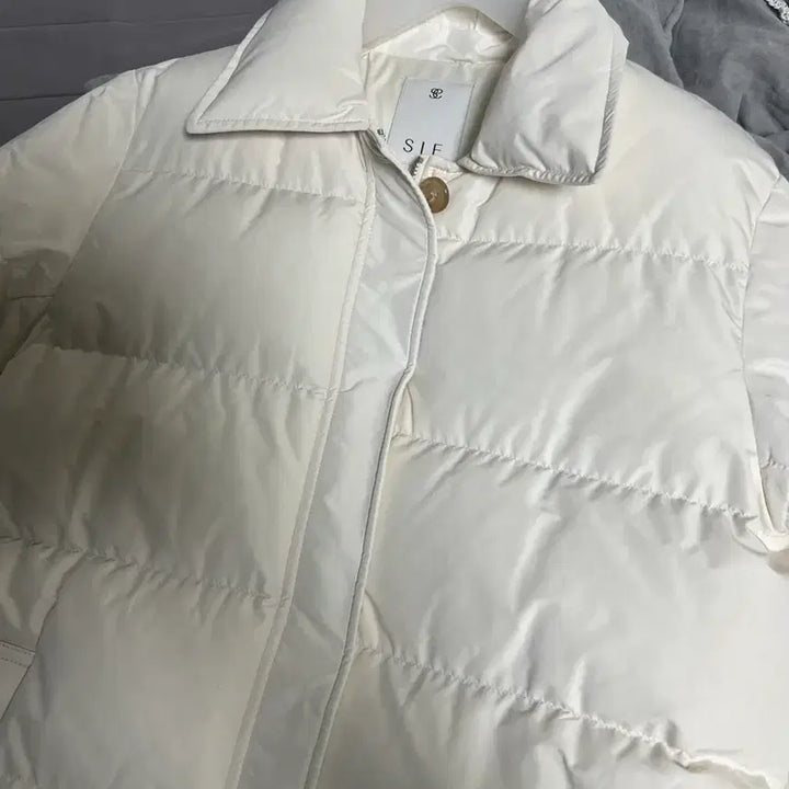 [BUNJANG] Sie Louis Goose Jacket Cream / 시에 sie 루이스 구스 재킷 크림 S