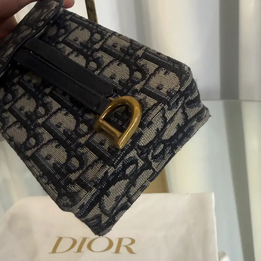 [BUNJANG] Dior Oblique Saddle Vertical Chain Crossbody Bag / 디올 오블리크 새들 버티컬 체인 크로스백