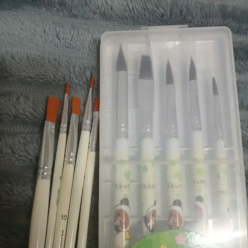 [BUNJANG] Watercolor Paints and Brushes Bundle Set / 물감,붓 일괄 가격