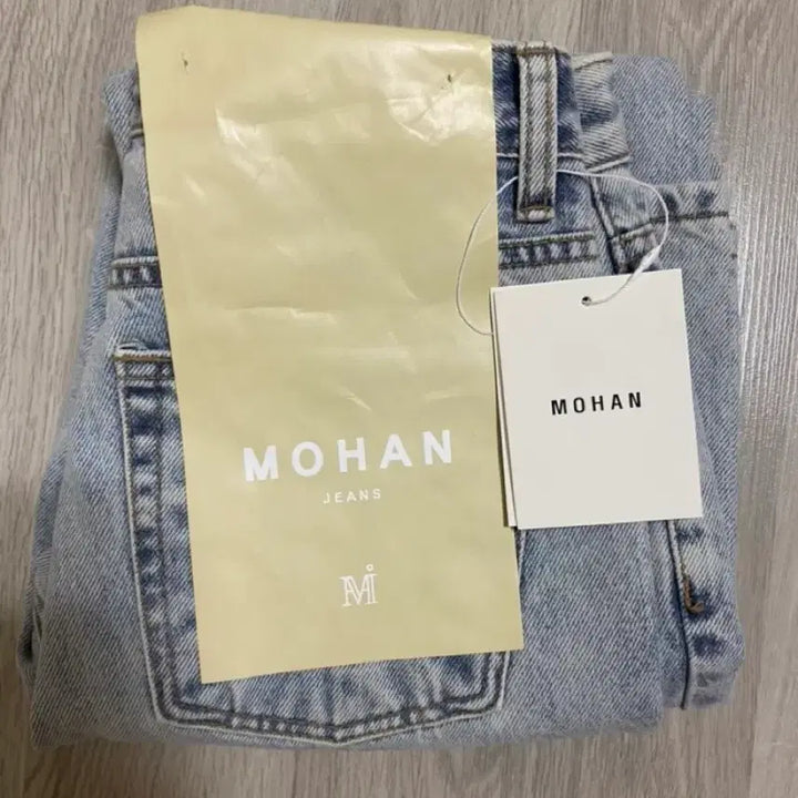 [BUNJANG] Mohan Slim Straight Jeans S Size / 모한 청바지 연청 택있는 새상품 S사이즈