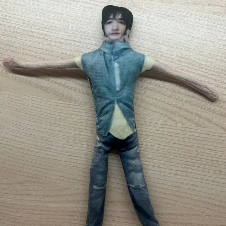 [BUNJANG] Cortis Eom Seonghyeon Wire Doll / 코르티스 엄성현 철사 인형