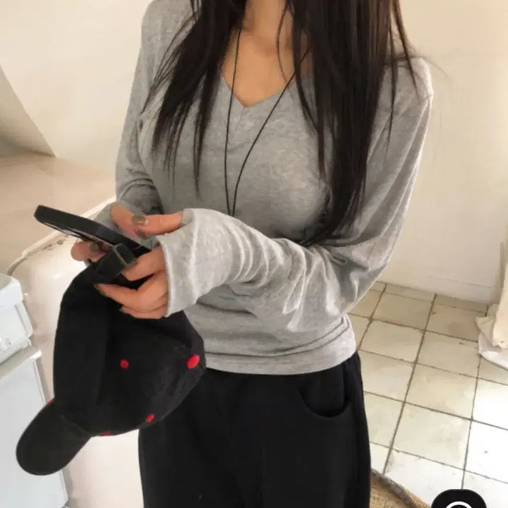 [BUNJANG] Seoulbased Warmer V-Neck Tee / 새상품) 서울베이스드 워머 브이넥 티 지그재그에이블리 릿킴