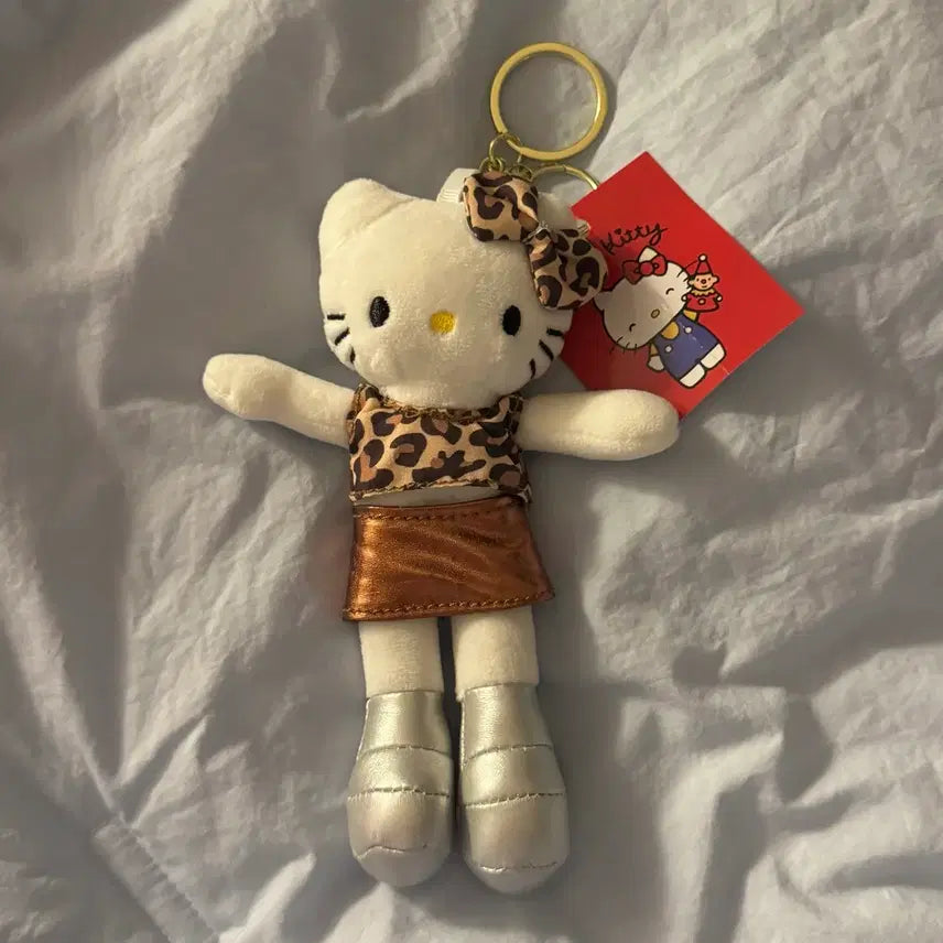 [BUNJANG] Hello Kitty Leopard Crop Long Legs Kitty Keyring Doll / (새상품) 헬로키티 호피 레오파드 크롭 롱다리 키티 키링 인형