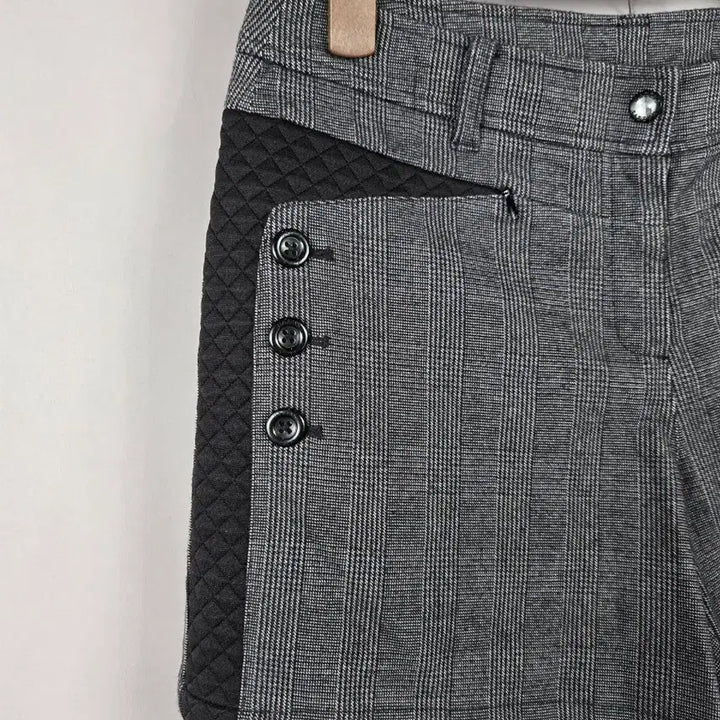 [BUNJANG] Hazzys Women's Fleece Checkered Shorts / [무료배송]헤지스 70(27-28) 여성 기모 스판 체크 반바지 쇼츠
