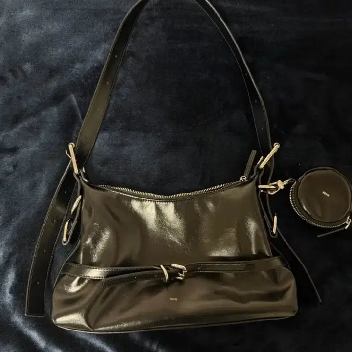 [BUNJANG] Loss Pouch Bag Black / 로스 파우치백 블랙 pouch bag