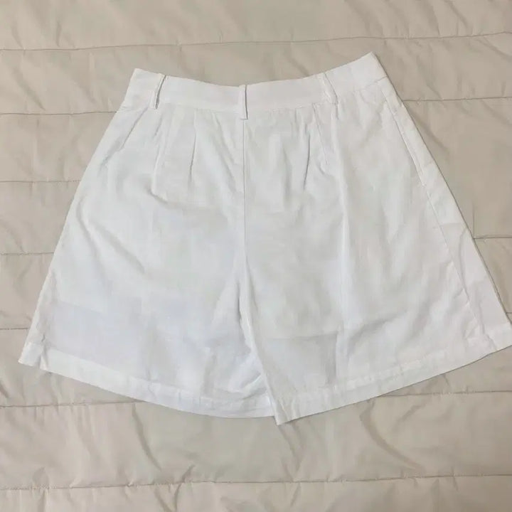 [BUNJANG] Lenina Pleated Half Pants White S / 르니나 Lenina 플리츠 하프 팬츠 화이트 S