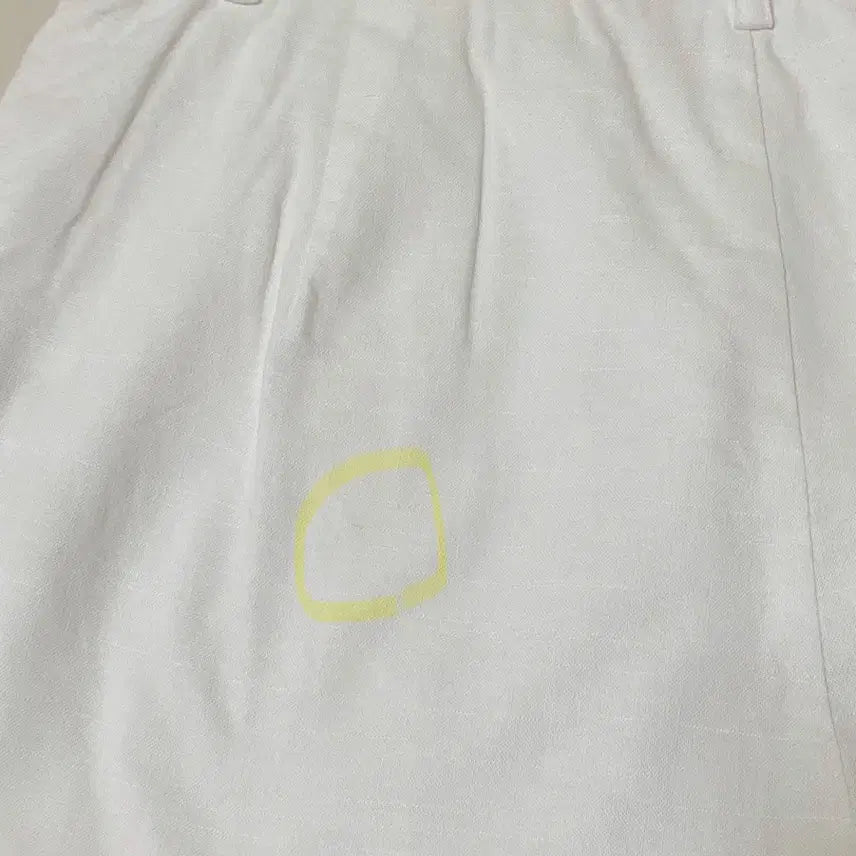 [BUNJANG] Lenina Pleated Half Pants White S / 르니나 Lenina 플리츠 하프 팬츠 화이트 S