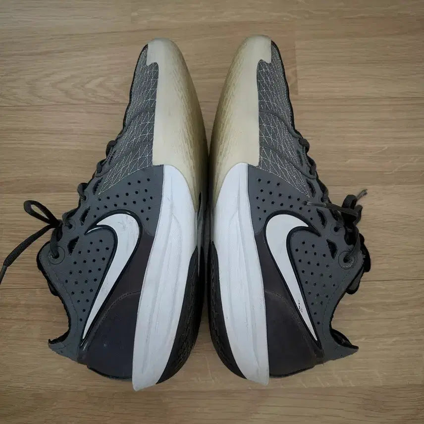 [BUNJANG] GT Cut 3 Gray Sneakers / 지티컷3