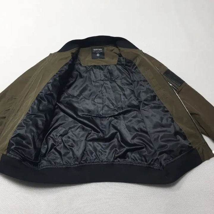 [BUNJANG] Toms Story Khaki Bomber Blouson Jacket / 톰스토리 카키색 봄버 블루종 점퍼 여성95