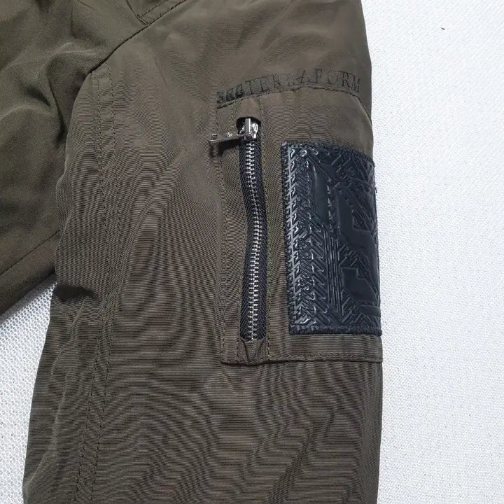 [BUNJANG] Toms Story Khaki Bomber Blouson Jacket / 톰스토리 카키색 봄버 블루종 점퍼 여성95