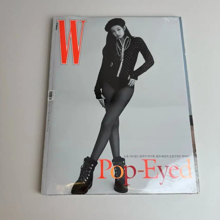 [BUNJANG] W Korea Jennie Pop-Eyed Cover Set / W KOREA 제니 커버 Pop-Eyed 3종블랙핑크