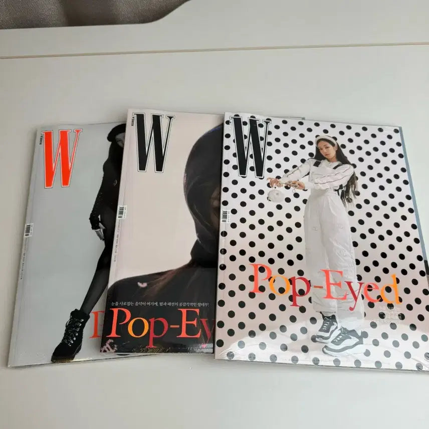 [BUNJANG] W Korea Jennie Pop-Eyed Cover Set / W KOREA 제니 커버 Pop-Eyed 3종블랙핑크