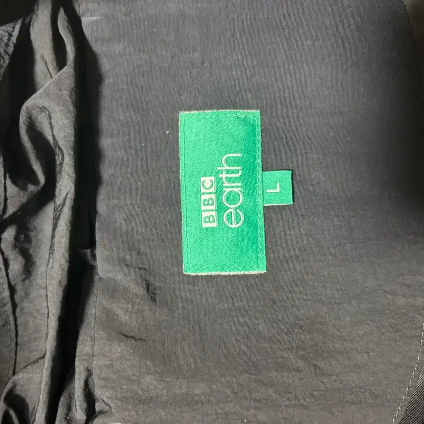 [BUNJANG] BBC Earth Windbreaker Jacket / bbc earth 바람막이
