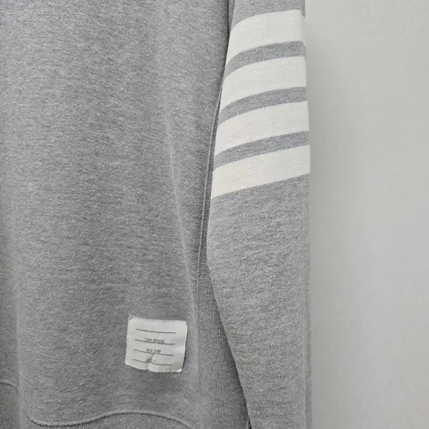 [BUNJANG] Thom Browne Armband Sweatshirt / 톰브라운 사선 완장 맨투맨 4사이즈 105 판매