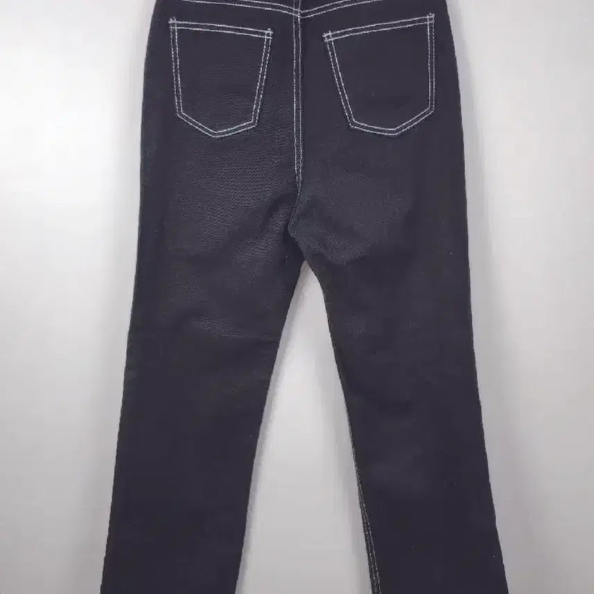 [BUNJANG] Black Stitch Point Denim Pants / [새상품] 블랙 스티치 포인트 데님팬츠
