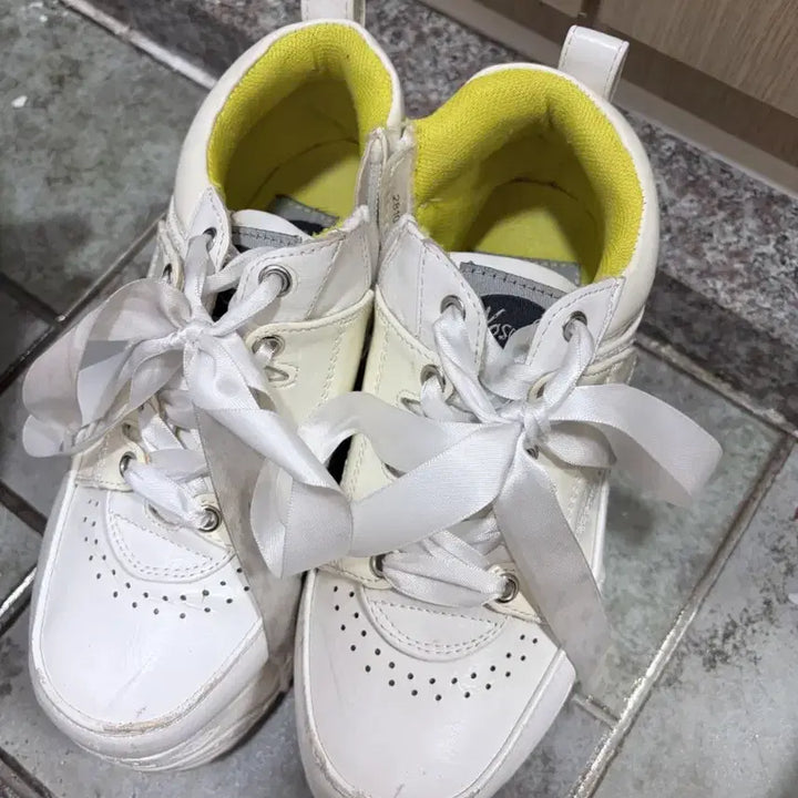 [BUNJANG] Yosuke Platform Sneakers White 7cm / 요스케 통굽 스니커즈 화이트 7cm 230 235