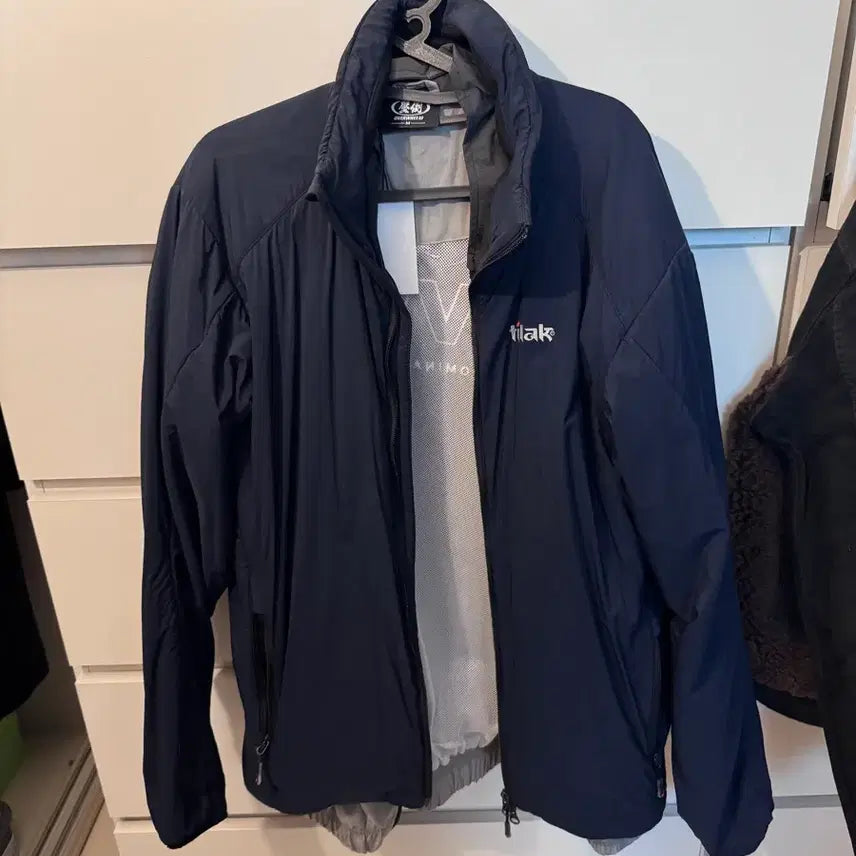 [BUNJANG] Tilak Navy Jacket / Tilak 티락 자켓