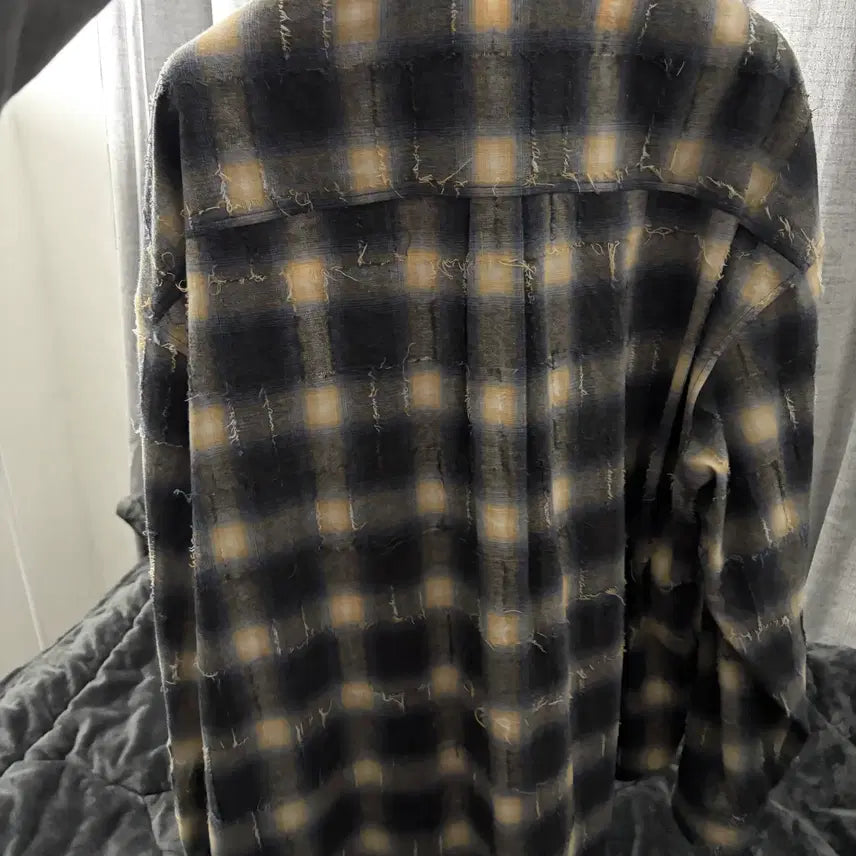 [SOLD OUT] [Junn.J] 준지 그리드 니들 체크 루즈핏 셔츠 옐로우 - 25FW
