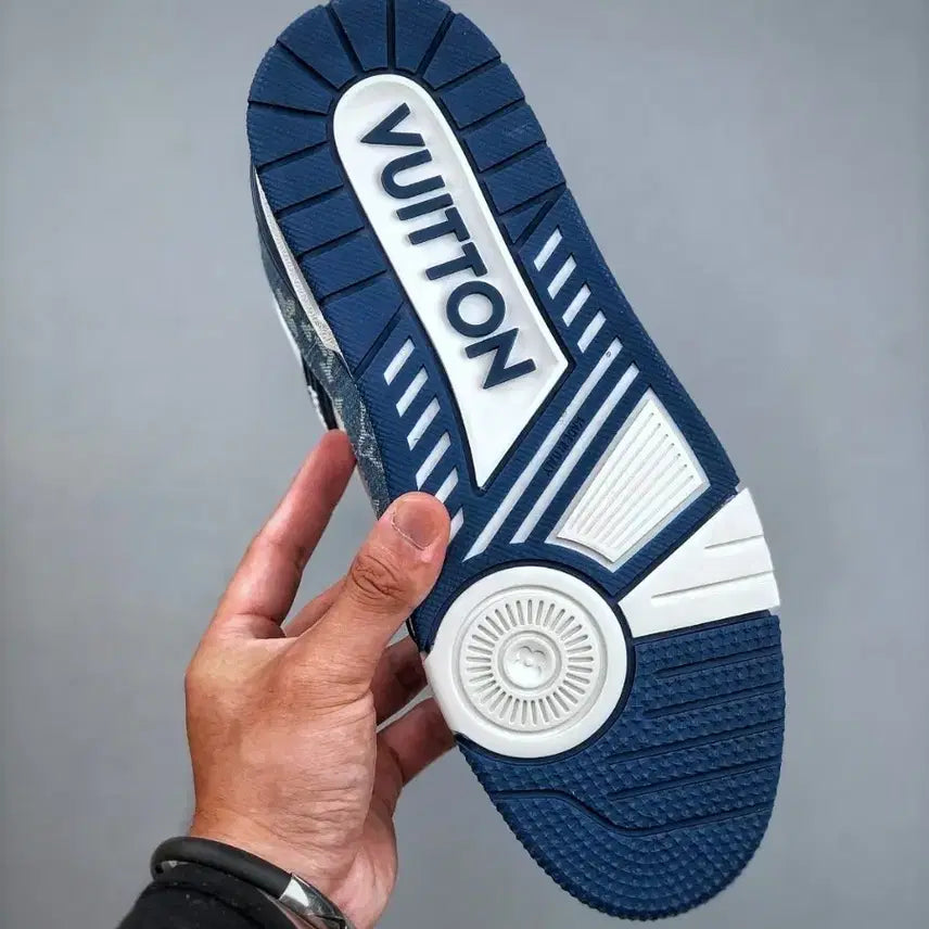 [BUNJANG] LV Trainer Blue Sneakers / LV Trainer 라인의 캐주얼 데일리 블루 스니커즈를 급하게